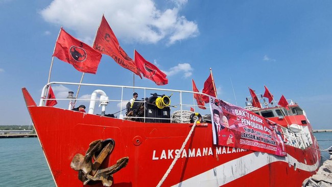 PDIP Lepas Kapal Laksamana Malahayati Bawa Bantuan untuk Korban Gempa NTT